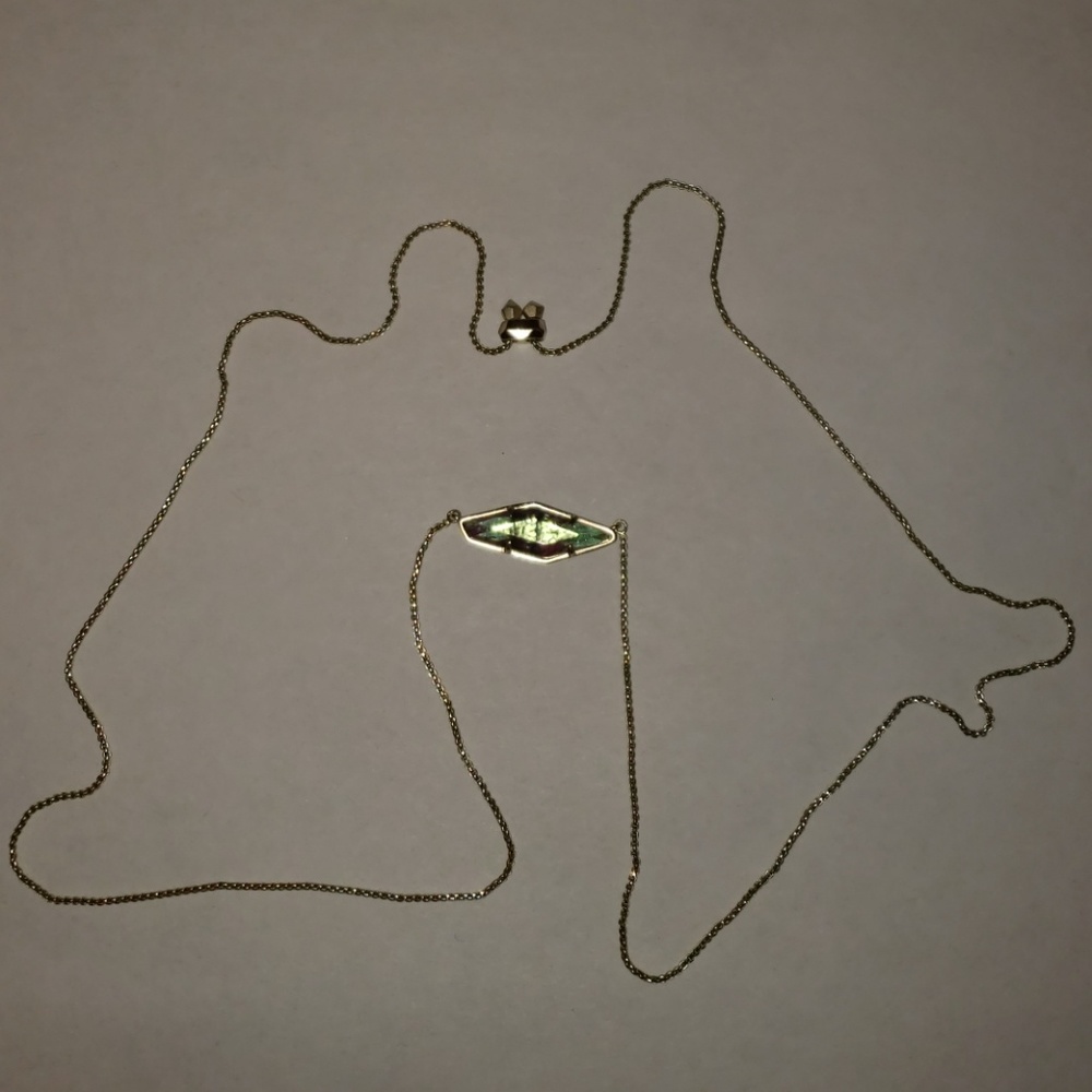 Kendra scott necklace